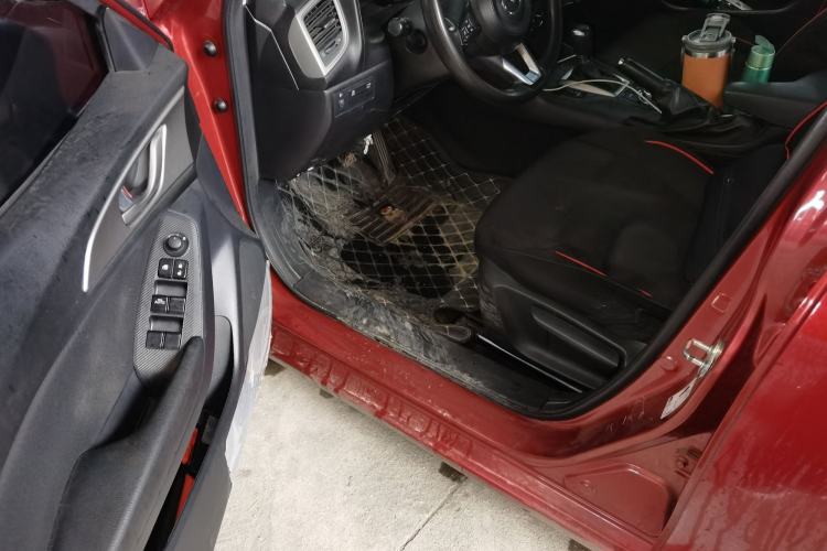 Used Mazda Mazda 3 Axela 2019 Cloud-Controlled Version Sedan 1.5L Automatic Comfort Trim China V Standard