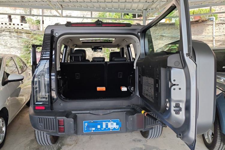 Used JETOUR Traveler 2023 2.0T All-Wheel-Drive CrossPRO
