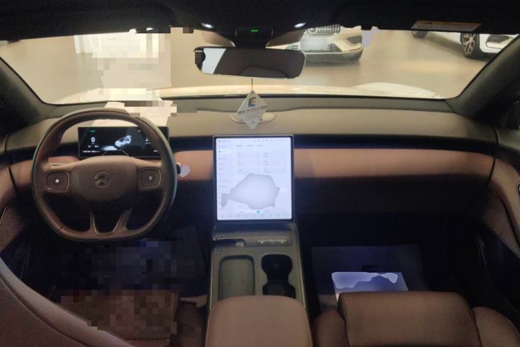 Used Nio ET5T 2024 75kWh Touring Center Console