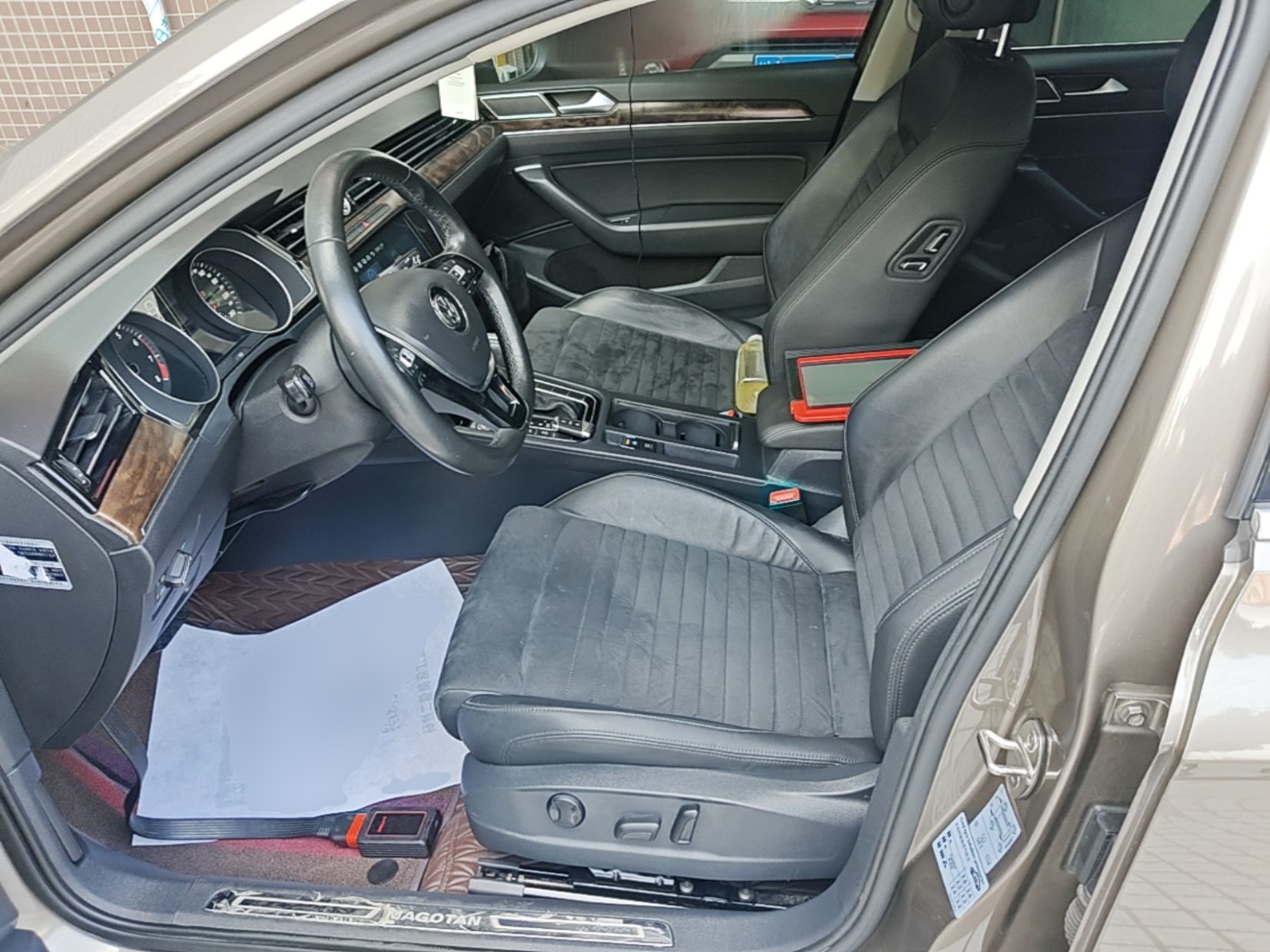 Interior delantero