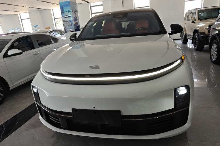 Used Li Auto L7 2023 Pro Model Front
