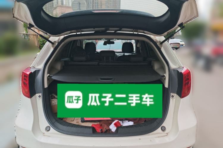 Used GAC Trumpchi GS5 Super 2015 1.8T Automatic Two-Wheel Drive Luxury Edition Trunk