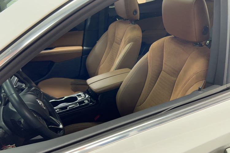 Used Buick Envision 2020 Encore S 652T Two-Wheel Drive Luxury Model
