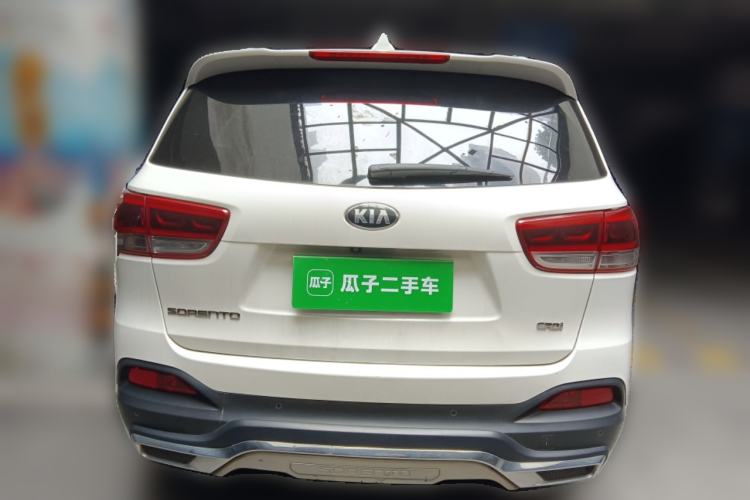 Used Kia Sorento 2015 Sorento L 2.2T Diesel 4WD Elite Edition 7 Seats China IV Standard