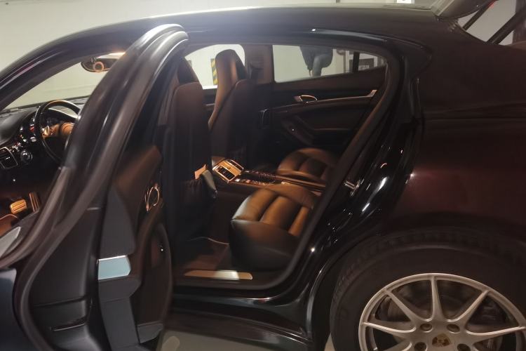 Used Porsche Panamera 2014 Panamera 4 3.0T Left Rear Seat