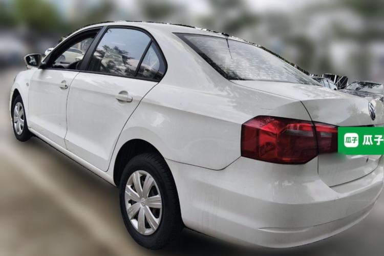 Used Volkswagen Jetta 2013 1.6L Manual Fashion Edition Rear Left 45 Deg