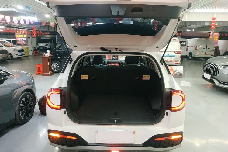 Used Hyundai ix35 2023 Musso 2.0L Deluxe Edition DLX
