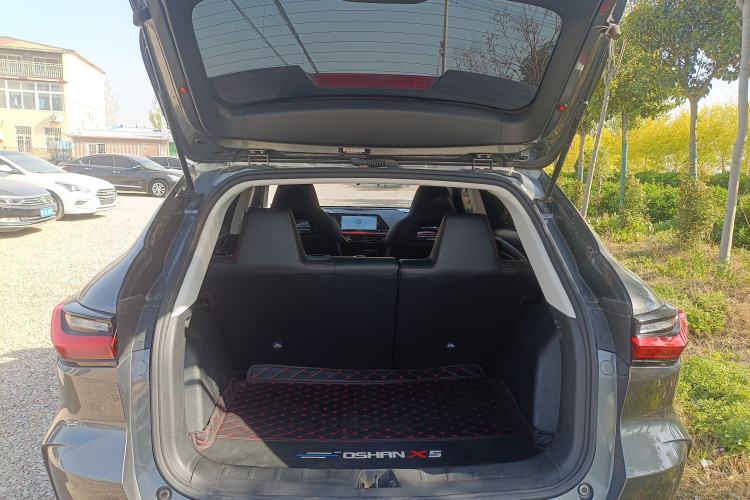 Used CHANGAN OSHAN X5 2021 1.5T DCT Prestige Edition Trunk