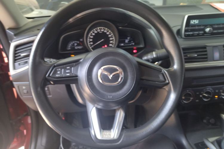Used Mazda 3 Axela 2017 Sedan 1.5L Automatic Comfort Model Emission Standard China V Steering Wheel