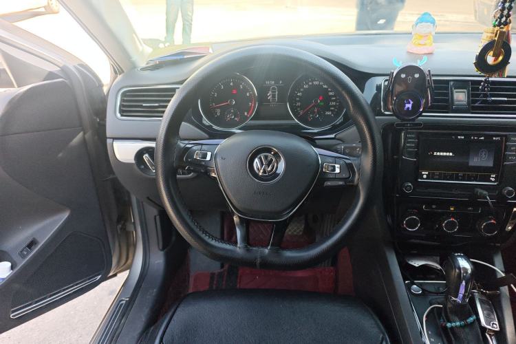 Used Volkswagen Sagitar 2018 280TSI DSG Ignite Edition Steering Wheel