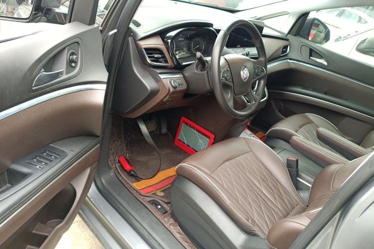 Used Buick GL8 2022 Land Business Class 652T Luxury Model Driver Seat