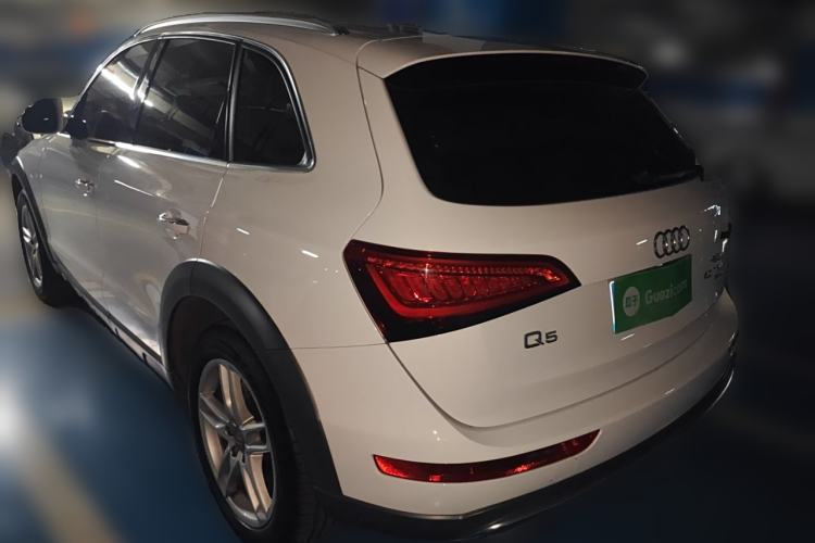 Used Audi Q5 2017 Plus 40 TFSI Technology Model
