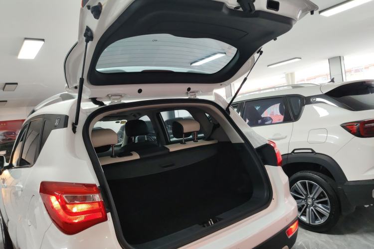 Used CHANGAN CS35 2017 1.6L Manual Luxury Model Trunk