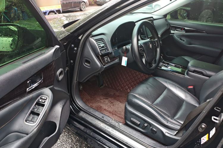 Used Toyota Crown 2015 2.5L Smart Edition Driver Seat