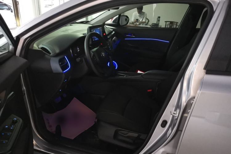 Used Toyota IZOA 2021 2.0L Enjoy Edition
