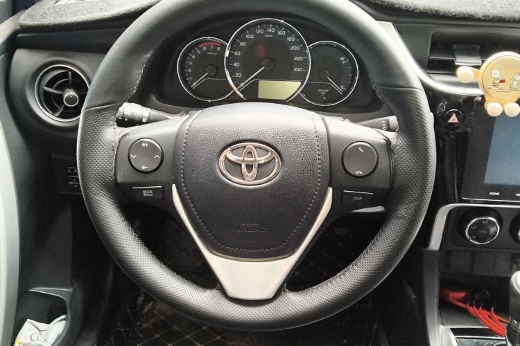 Used Toyota Levin 2017 Revised 185T CVT Elite Edition China V Standard Steering Wheel
