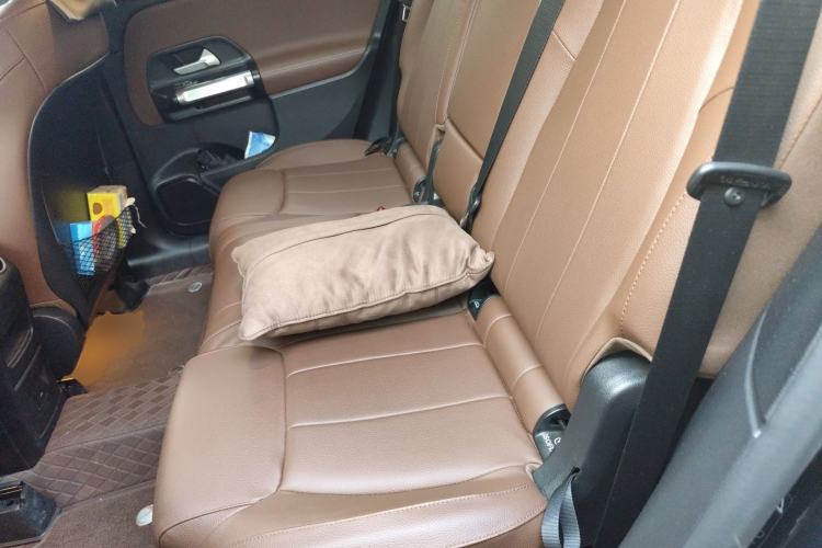 Used Mercedes-Benz GLB 2023 GLB 220 Fashion Model Left Rear Seat