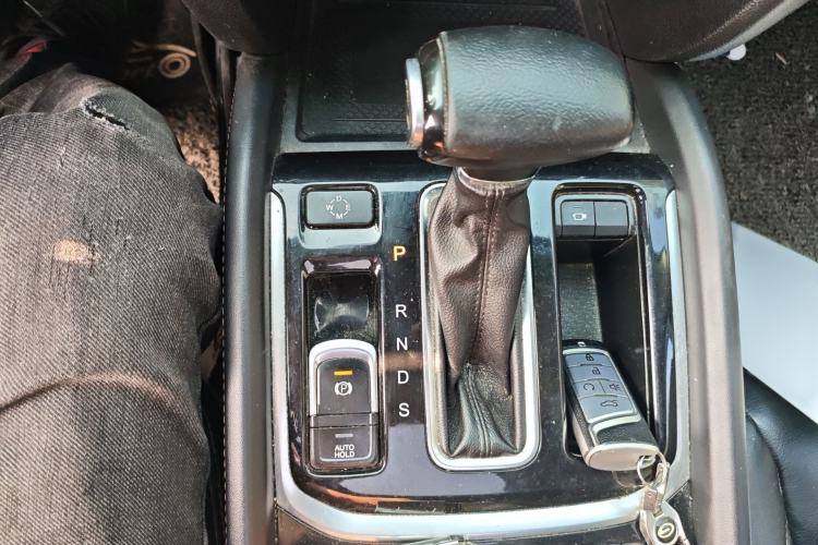 Used GAC Trumpchi GS8 2017 320T Two-Wheel Drive Luxury Smart Connectivity Version (7 Seats)