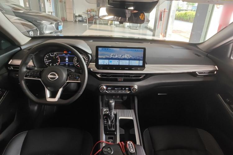 Used Nissan Teana 2022 2.0T XL Enjoyment Edition Center Console