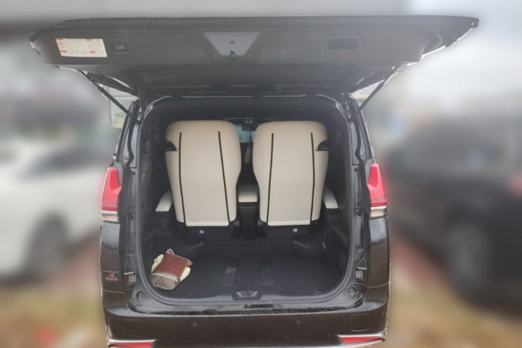 Used Lexus LM 2020 300h Four-Seat Grand Edition
