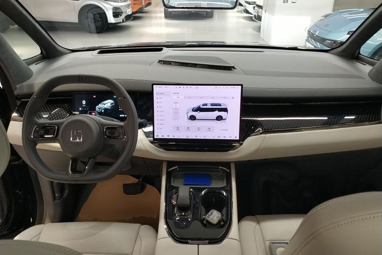 Used Zeekr 009 2024 Six-Seat Executive Version 4WD 108 kWh