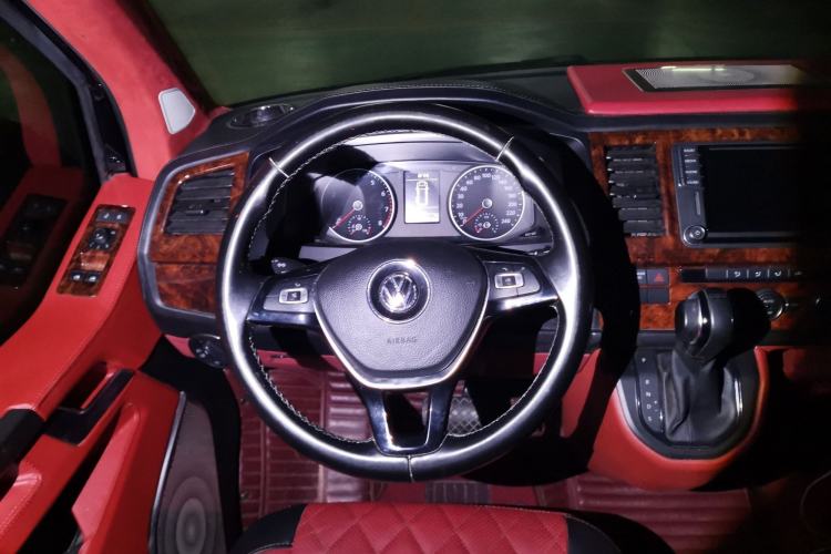 Used Volkswagen Caravelle 2018 2.0 TSI Four-Wheel Drive Comfort Edition 8 Seats
