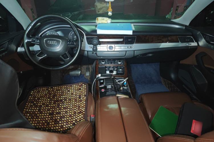 Used Audi A8 2013 A8L 40 hybrid
