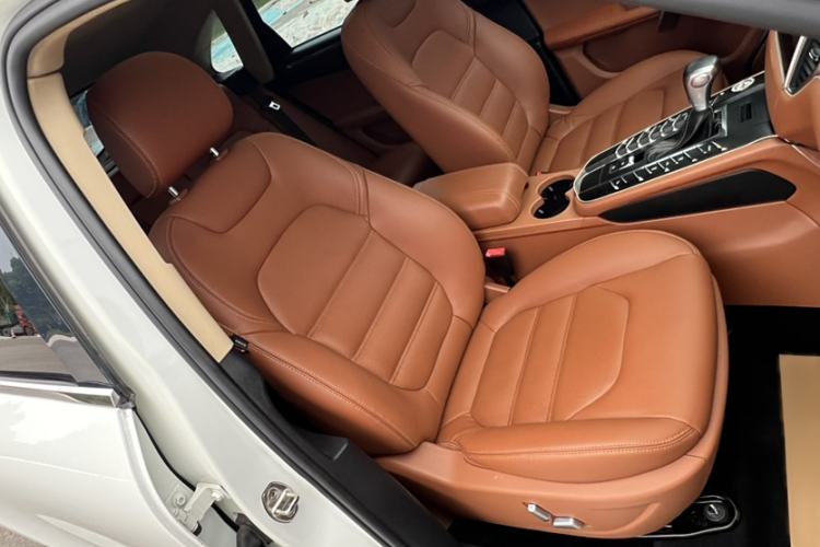 Used Zotye SR9 2017 2.0T Automatic Ultimate Edition
