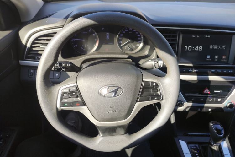Used Hyundai Elantra (6th Generation / Lingdong) 2016 1.6L Automatic ZhiXuan – Elite Version Steering Wheel