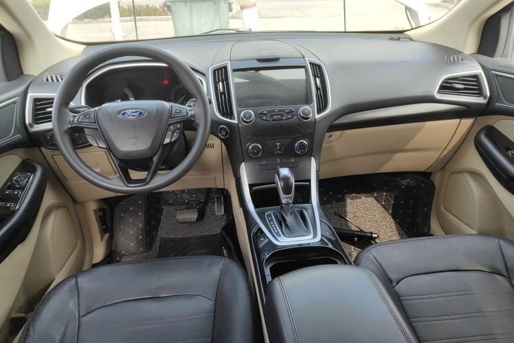 Used Ford Edge 2016 EcoBoost 245 Two-Wheel-Drive Titanium 5-Seater
