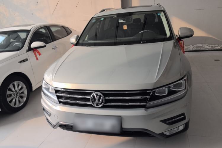 Used Volkswagen Tiguan L 2019 Updated Version 330TSI Automatic Two-Wheel Drive Panoramic Comfort Edition China VI Standard
