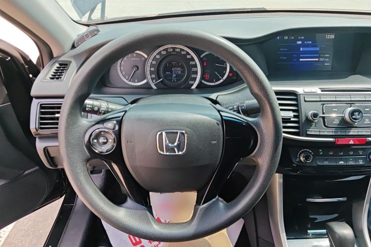 Used Honda Accord 2016 2.0L Comfort Edition

