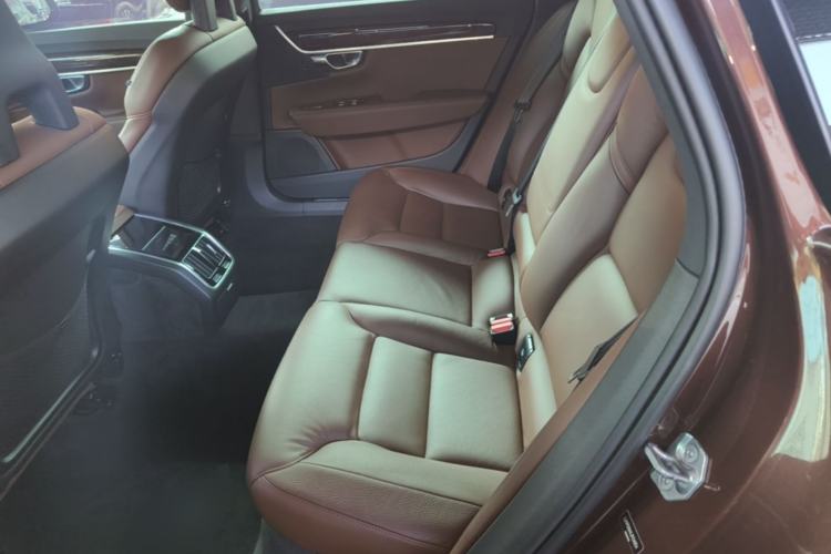 Used Volvo S90 2018 T5 Zhiyuan Edition
