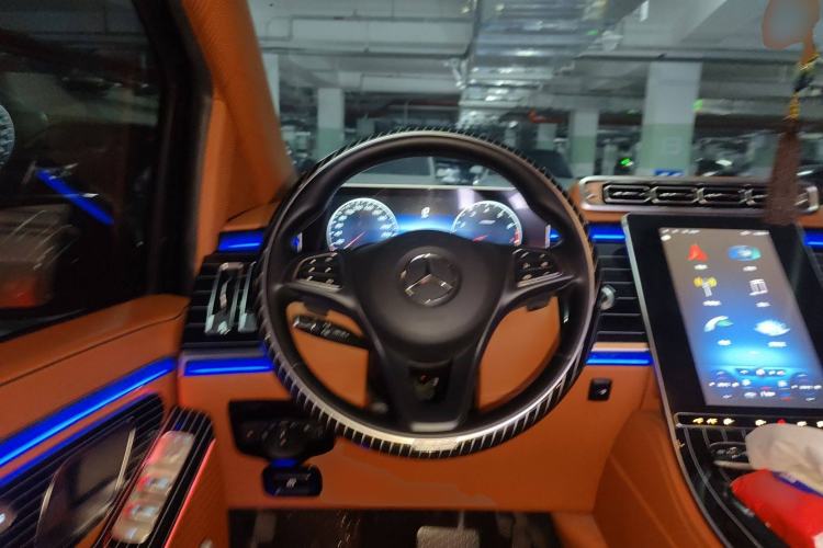 Used Mercedes-Benz Vito 2023 2.0T Elite Version 7 Seats
