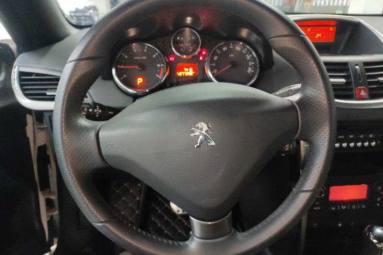 Used Peugeot 207 2013 1.6L CC Automatic Fashion Edition
