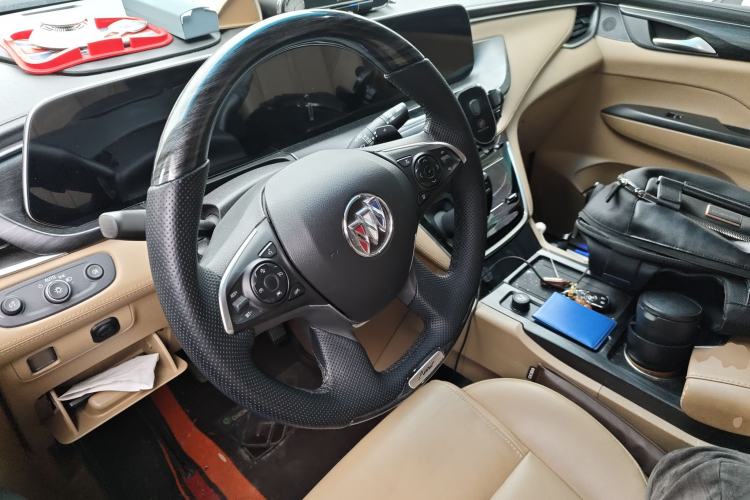 Used Buick GL8 2021 ES Land Cruiser 653T Luxury Edition