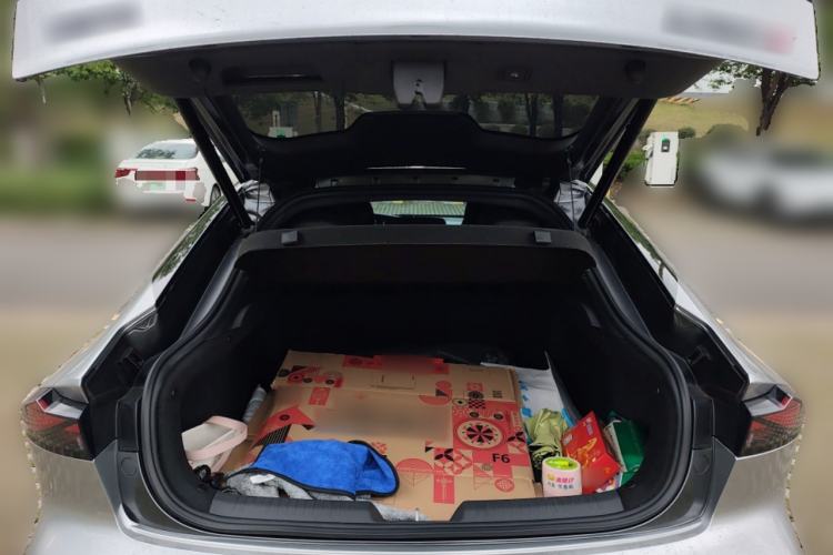 Used CHANGAN UNI-V 2022 1.5T Prestige Version
