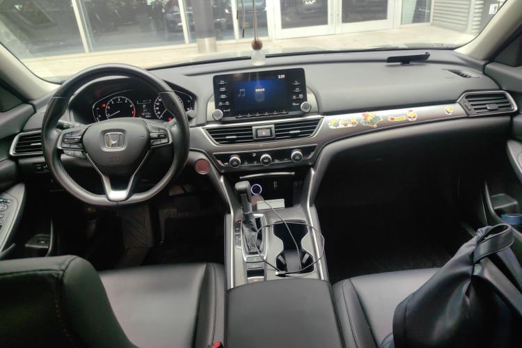 Used Honda Accord 2018 260TURBO Elite Edition China VI Center Console