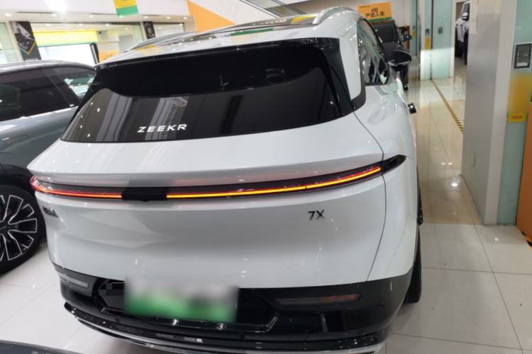 Used Zeekr 7X 2025 100kWh Long-Range All-Wheel Drive Intelligent Driving Version
