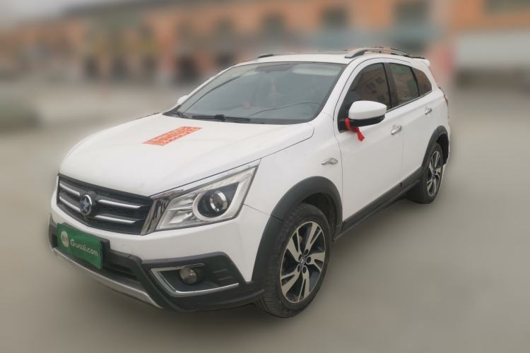 Used Venucia T70X 2015 2.0L CVT Smart Enjoyment Sport Edition