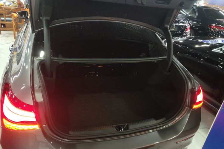 Used Mercedes-Benz A-AMG 2025 AMG A 35 L 4MATIC
