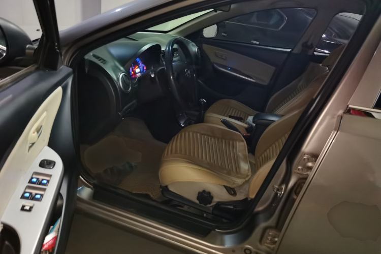 Used Haima Fumei 2011 1.6L Manual Comfort Edition Driver Seat