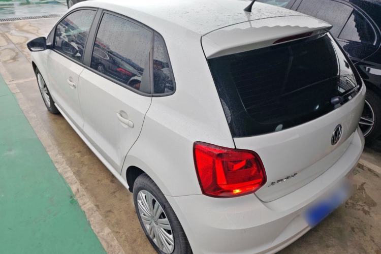 Used Volkswagen Polo 2016 1.6L Automatic Comfort Model
