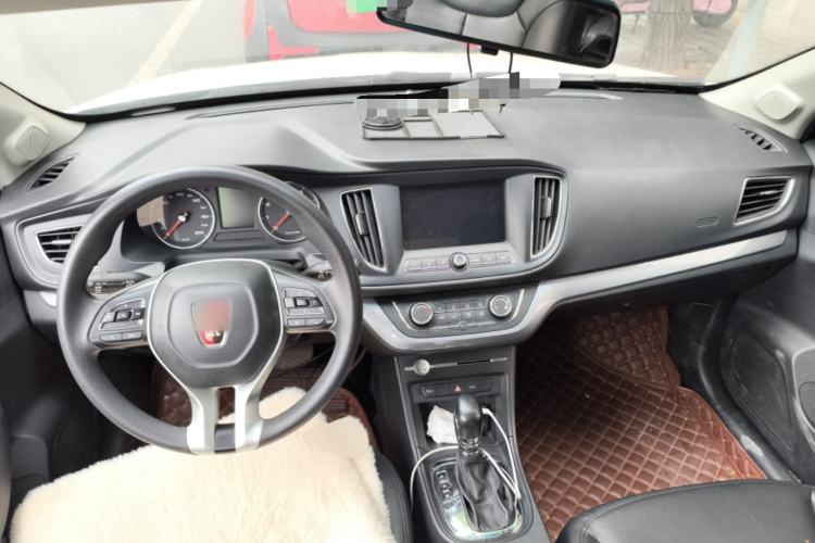 Used Roewe 360 2018 PLUS 1.5L Automatic Luxury Edition Center Console