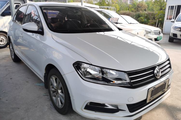 Used Volkswagen Santana 2016 1.6L Manual Comfort Edition
