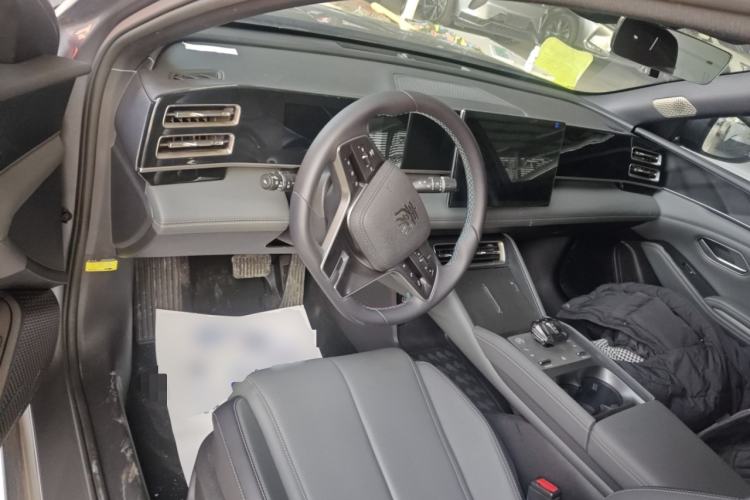 Used BYD Qin L 2024 DM-i 120KM Beyond Model
