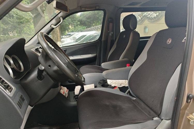 Used Foton MP-X E 2014 2.0L Wealth Express Classic Edition 4G63