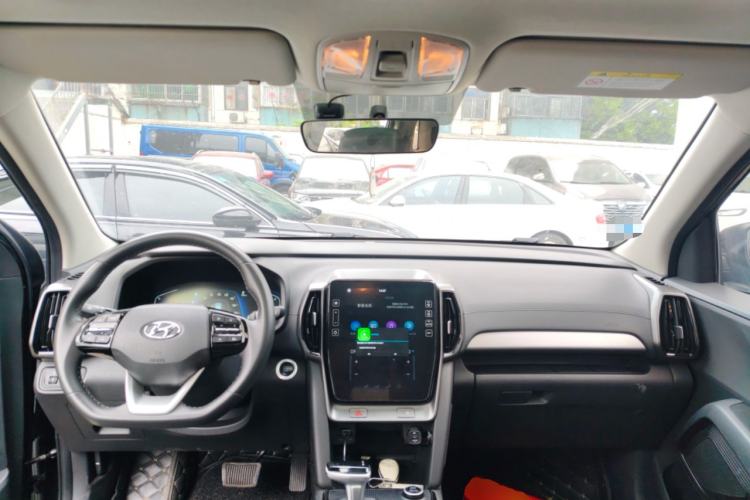 Used Hyundai ix35 2021 2.0L Automatic 2WD GLS Leading Edition Center Console