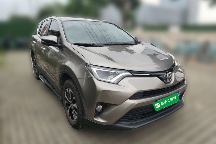 Used Toyota RAV4 2019 2.0L CVT Two-Wheel Drive Fashion X Limited Edition China V Standard