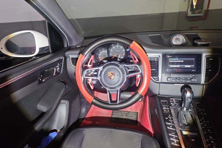 Used Porsche Macan 2017 Macan 2.0T Steering Wheel